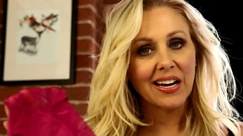 Milf julia ann discovers someone's been playing with her panties