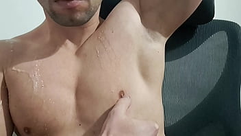 Aisselle Souillées thumbnail