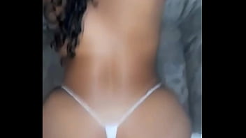 Fudeu a sogra da bunda grande Fudeu a sogra da bunda grande