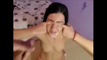 Amateur girl takes huge load