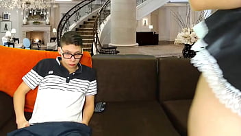 Comiendome la polla de mi vecino vergon