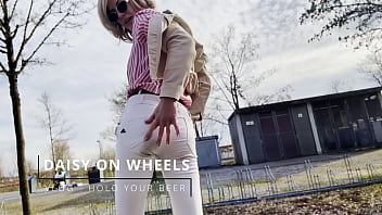 Miss daisy diamond on wheels bike vlog