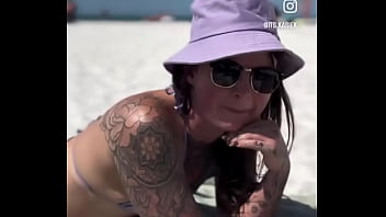 Cake by the ocean ️