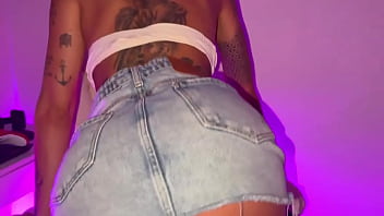 Soquei de quatro na cadeira game enchi a boca da safada de porra