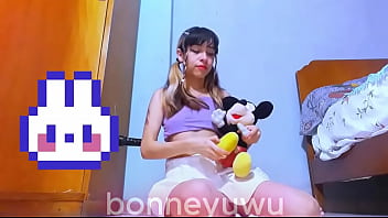 Bonneyuwu 12 21 me doy en cuatro con el dildo