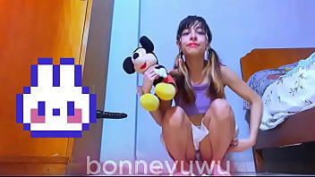 Bonneyuwu 12 21 me doy en cuatro con el dildo