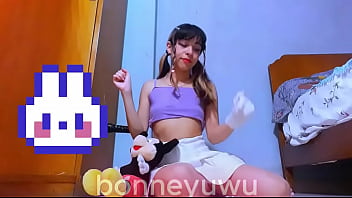 Bonneyuwu 12 21 me doy en cuatro con el dildo