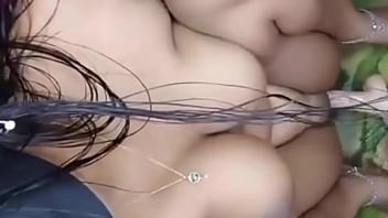 मल्लू आंटी की चूत में उंगली करने का पूरा वीडियो हॉट Xxx वायरल एमएमएस thumbnail