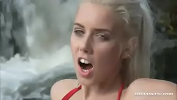 Daria glower and nesty masturbate and finger snapper while outdoors