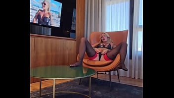 Mon nouveau film amateur est disponible sur mon profil je t'invite à venir