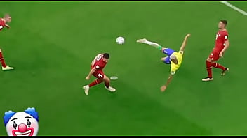 Richarlison metendo nos novinhos