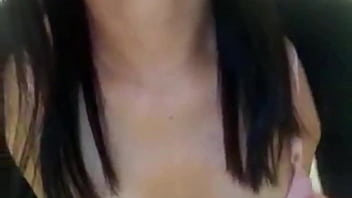 Conheceu o baiano e foi cantada para ir ao motel fazer sexo