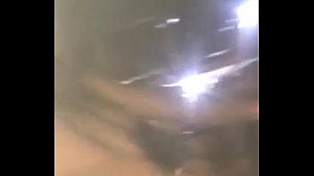 Gostosa tirando calsinha