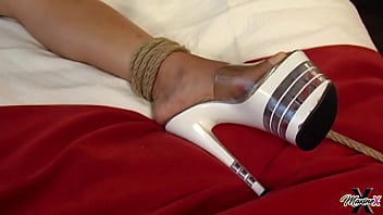 Helpless lisa mai got that pussy drilled by scott rhodes' sex machine