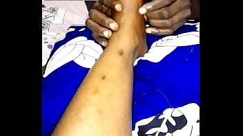 Foot worship as i smoke from her toes