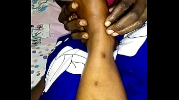 Foot worship as i smoke from her toes