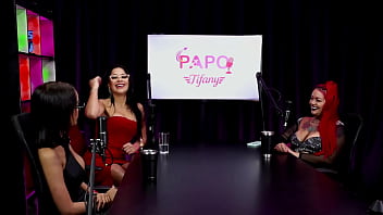 Safada sensualiza ao mostrar seus peitos após falar que prefere pau pequeno e grosso renata gomes watch sheer red