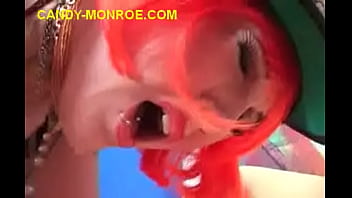 Black stretches blonde's pussy out