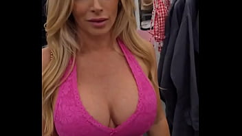 Would you come with me to the dressing room