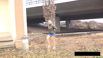 Piss in front of traffic