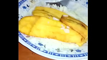 Video porno de la chiri comiendo 3 plátanos