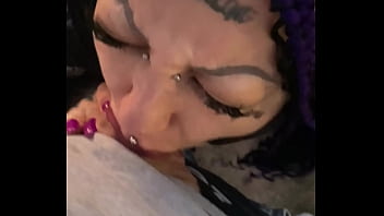 Un hombre me sigue y acabamos follando