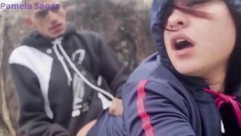 Fodendo com novinho na praia safado cheio de tesão ja colocou eu pra mamar aquela rola gostosa completo no red