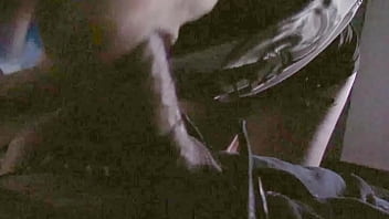 Coroa safada pagando boquete