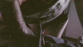 Coroa safada pagando boquete