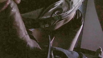 Coroa safada pagando boquete