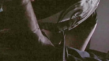 Coroa safada pagando boquete