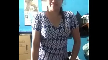 Como Lo Mueve La Putita thumbnail