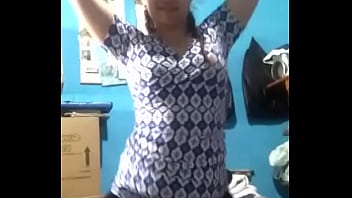 Como lo mueve la putita