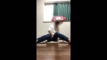 週に4回おか◯さんが仕事行った後にオナニーしてる女子◯生。頭の中が真っ白になるくらいおまんこを触ってイキまくりました。