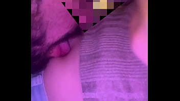 Sucking my girl's belly button