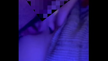 Sucking my girl's belly button