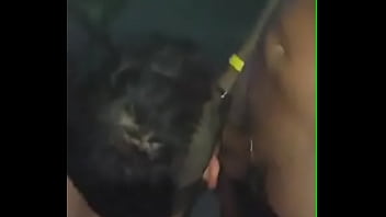 O puto do teusemideus 07 mamando gostoso a minha rolona na festa do o bigmarcos cruisigcinehot par