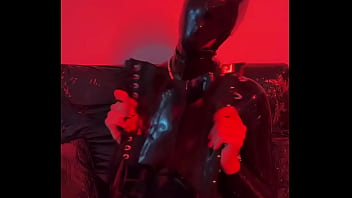 Who else loves corsets #latex #corset #latexgirl #rubbergirl #fetishcommunity