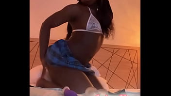 Say “hi” for a free chudai gift in your dm