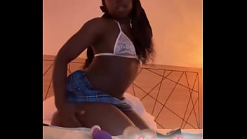 Say “hi” for a free chudai gift in your dm