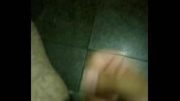 Pau Com Fimose Gozando thumbnail