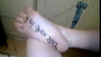 Hot chick with with hot pussy liv on cam 1