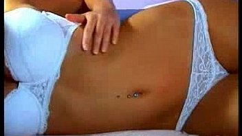 Cute amateur babe on webcam live sex show 8