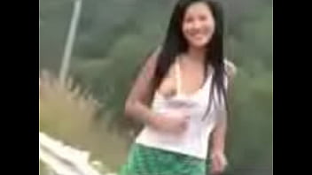 She s try to look pretty lol