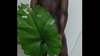 Similar to the human flower arse vase the human green leaf arse vase 2