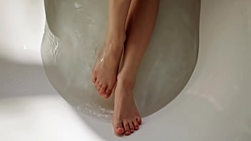 Tingle feet audio relaxation