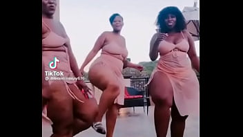 Negras Culonas Moviendo El Trasero thumbnail