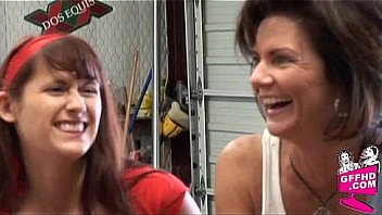 Girls Having Fun 0114 thumbnail