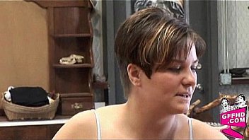 Girls Having Fun 0114 thumbnail