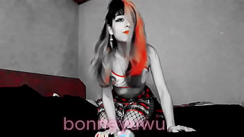 Bonneyuwu 5 28 muestro mis bragas de colegiala